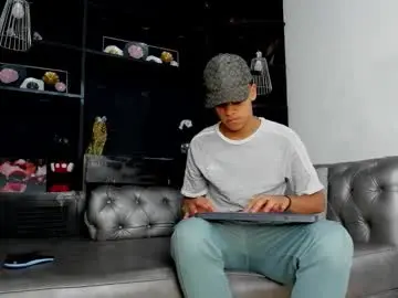 Chaturbate Adult Webcam of isaac_collins_