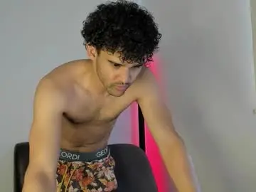 Chaturbate Best live sex cam show of chrisandrew_