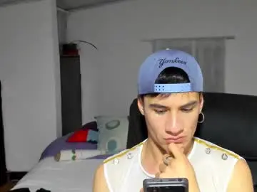 Chaturbate Best live sex cam show of dominic_radccliffe