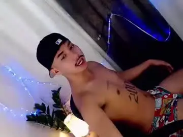 Chaturbate Best live sex cam show of dave_cummers