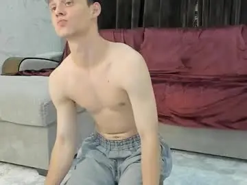 Chaturbate Live Sex Cam of lili_evaa