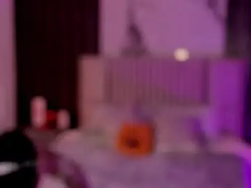 Chaturbate Free Live Porn of lillyortiz_