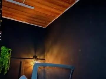 Chaturbate Live Sex of scarleth_shadow