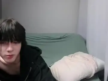 Chaturbate Live Sex Cam of leonkissboy