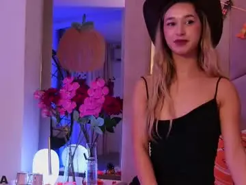 Chaturbate Adult Webcams of maevedream