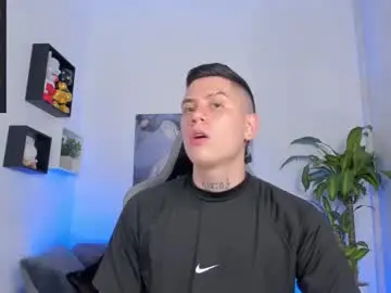 Chaturbate Watch Live Sex Cams of yeiko_romero_