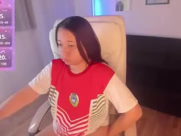 Chaturbate Live Sex Cam of jhiinny_brownn