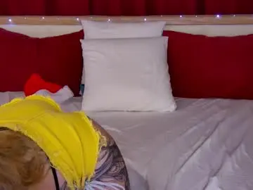 Chaturbate Free Live Porn of lovelycaroline_