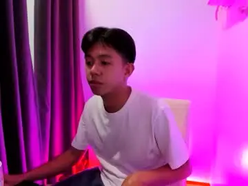 Chaturbate Live Sex Cam of asian_hornyforyou