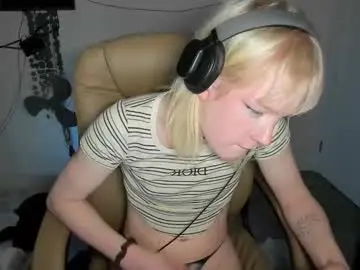 Chaturbate Adult Video Chat of soska_albinosk