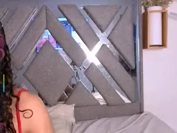 Chaturbate Nude Webcam of kitty_and_masterboy