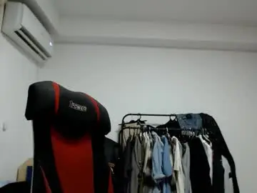 Chaturbate Live Porn of revivedunknown