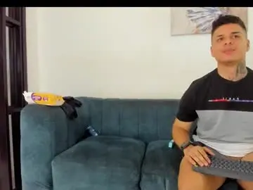 Chaturbate Free Porn Cam of straight__friends
