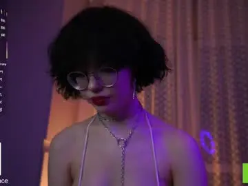 Chaturbate Nude Webcam of cinacandy