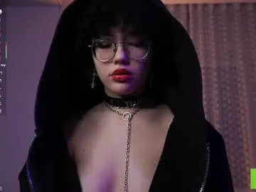 Chaturbate Watch Live Sex Cams of cinacandy