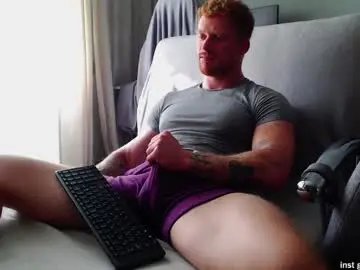 Chaturbate Nude Webcam of chris_boy37