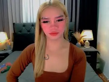 Chaturbate Best live sex cam show of crytastal_lust1212