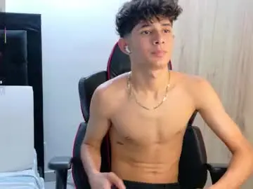Chaturbate Live Porn of noah_garcia_thompson
