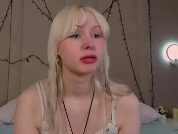 Chaturbate Adult Video Chat of adelesilvy