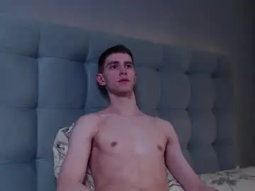 Chaturbate Live Sex Cam of alfie_evanss