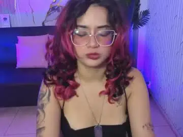 Chaturbate Live Sex Cam of kristen_tay