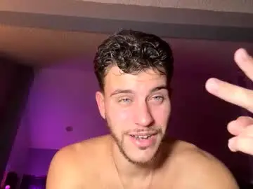 Chaturbate Adult Video Chat of wentbrokeonstrippers