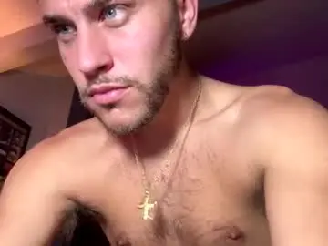 Chaturbate Live Sex Cam of wentbrokeonstrippers