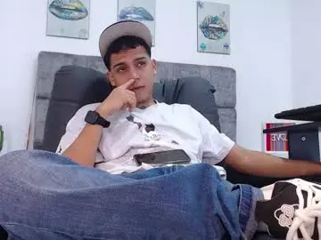 Chaturbate Best live sex cam show of deivid_santoss