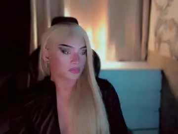 Chaturbate Live Sex Cam of queenarthalia