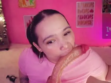 Chaturbate Live Sex Cam of chery_lady22