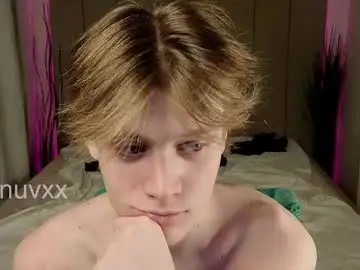 Chaturbate Live Sex Cam of louie_evans