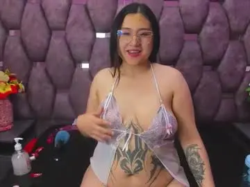 Chaturbate Live Porn of miaharvey_69
