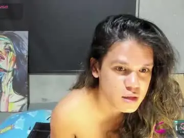 Chaturbate Nude Webcam of bellalovesherfellas