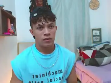 Chaturbate Live Porn of lucas_luxx1
