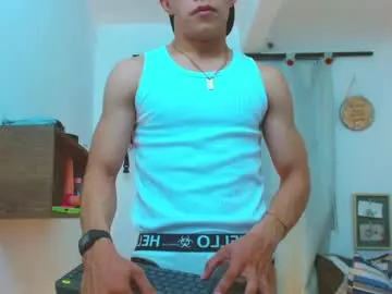 Chaturbate Best live sex cam show of lucas_luxx1