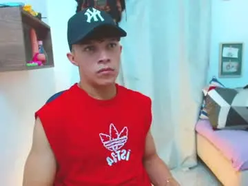 Chaturbate Live Sex Cam of lucas_luxx1