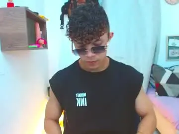 Chaturbate Free Live Porn of lucas_luxx1