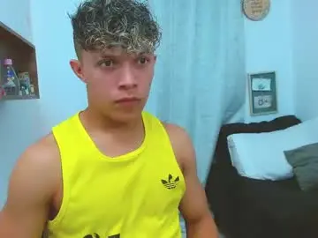 Chaturbate Free Live Porn of lucas_luxx1
