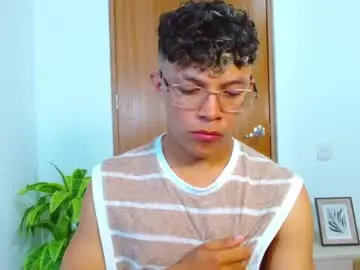 Chaturbate Live Porn of lucas_luxx1