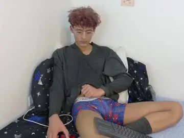 Chaturbate Live Sex Cam of juliansexweb