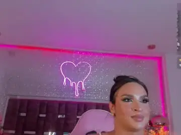 Chaturbate Best live sex cam show of kylievictoria_