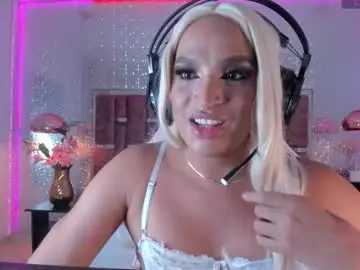Chaturbate Free Porn Cam of kylievictoria_