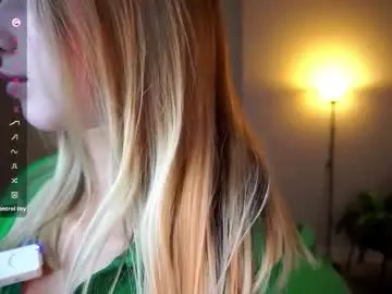 Chaturbate Adult Video Chat of zara_shine