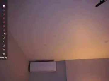 Chaturbate Sex Cam of zara_shine