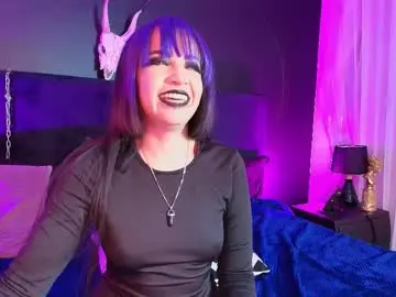 Chaturbate Live Sex Cam of aylen_darkmoor