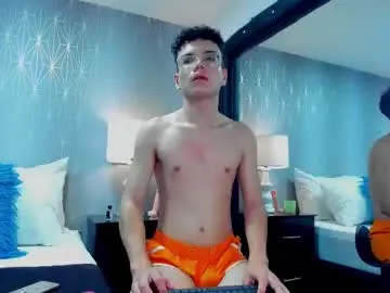 Chaturbate Adult Video Chat of ethanleroyy
