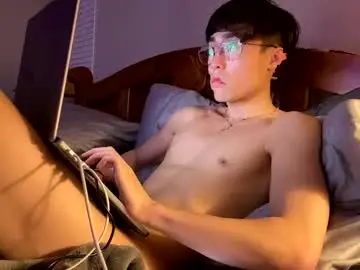 Chaturbate Sex Cam of hottiewithabody101