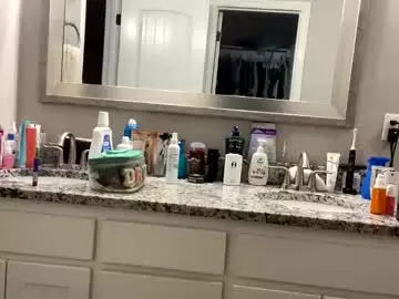 Chaturbate Live Sex of hottiewithabody101