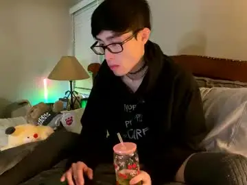 Chaturbate Live Sex Cam of hottiewithabody101