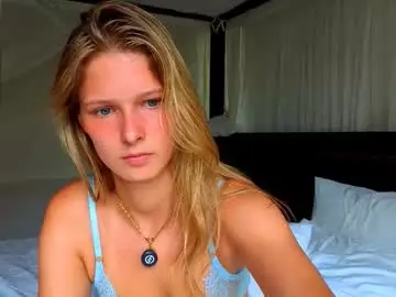 Chaturbate Live Sex Cam of katie_dierse